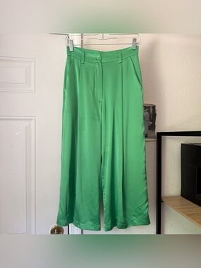 SABLYN Kelly green silk satin pleated front wide straight leg cropped trousers